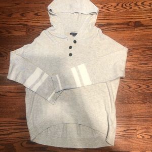 Women’s knit 3 button sweater
